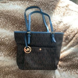 Michael Kors blown with blue accent bag